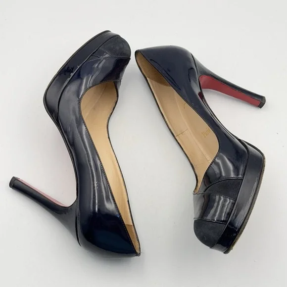 Christian Louboutin Vero Cuoio Leather Black CrissCross Toe Suede Covered 38.5